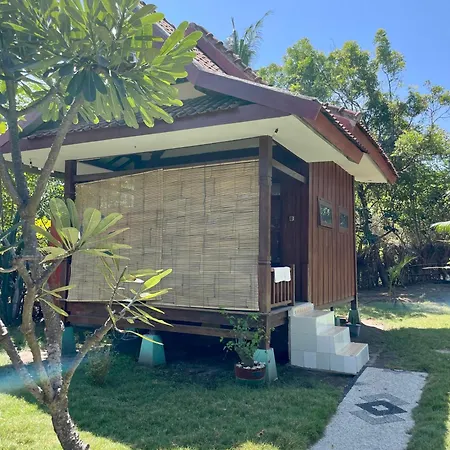 The Exile Sunsetpoint Hotel Gili Trawangan Exterior photo