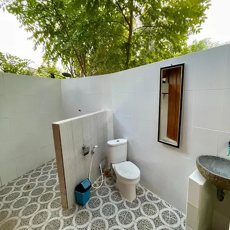 The Exile Sunsetpoint Hotel Gili Trawangan Exterior photo