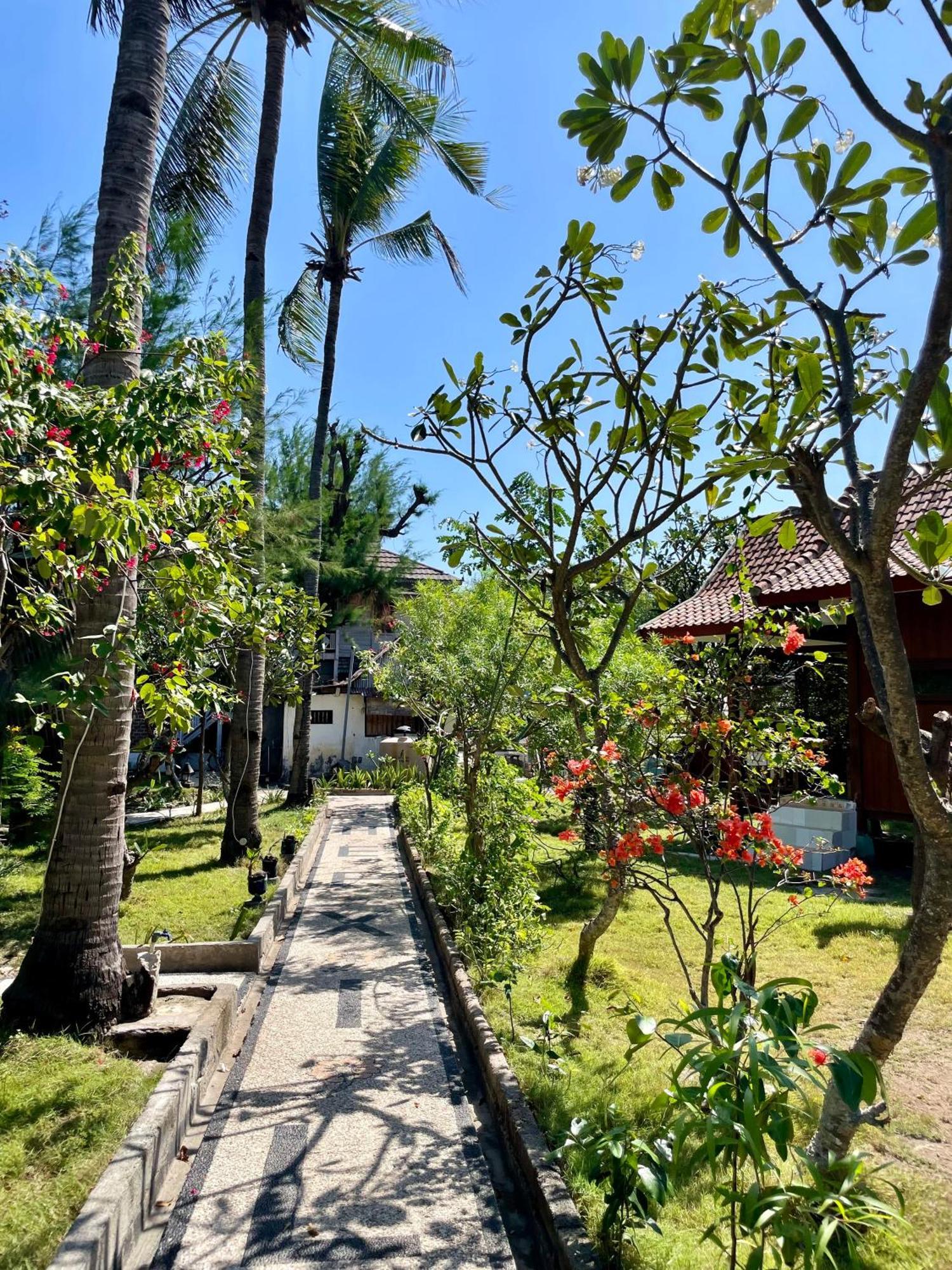 The Exile Sunsetpoint Hotel Gili Trawangan